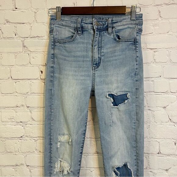 AEO Super High Rise Jegging Distressed size 4 Short - Picture 2 of 11